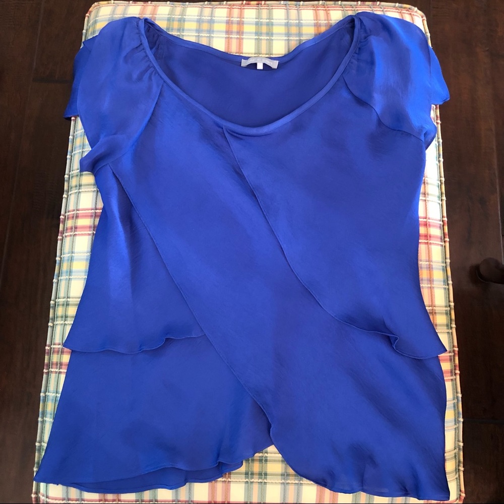 Almost NEW! Violet & Claire Cobalt Blue Silky Top - Size Medium 🌀